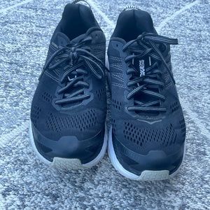 Hoka One One Clifton 6 Wide Size 7.5D